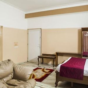 Sarao Hotel